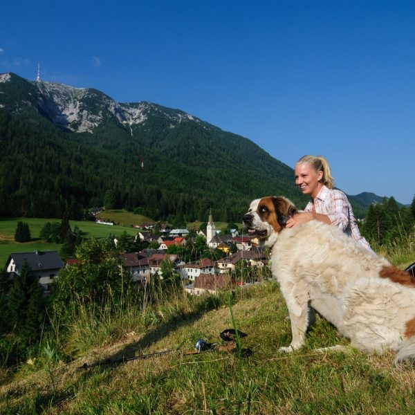 Wandern-mit-Hund-in-Bad-Bleiberg_Region-Villach-Tourismus-GmbH_Adrian-Hipp