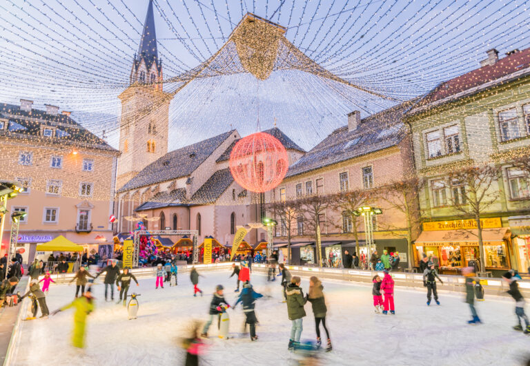 Eislaufen im Advent in Villlach